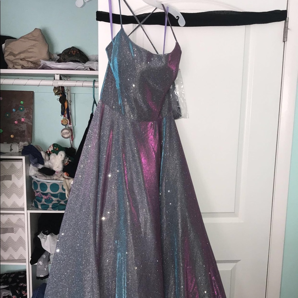 Selling prom dress- NEVER BEEN WORN!